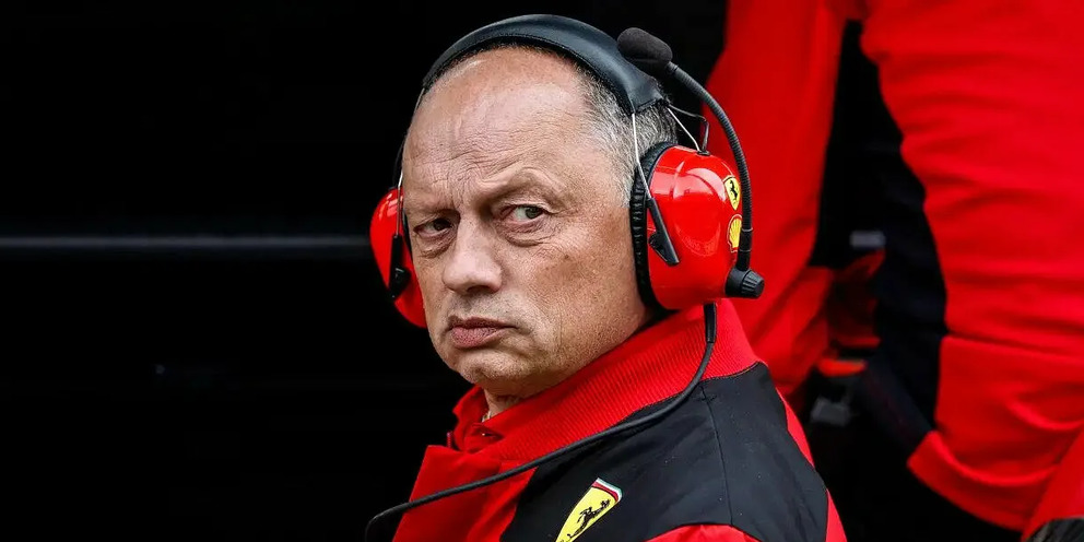 Preview Chefe da Ferrari Frederic Vasseur critica imprensa italiana por tratamento da equipa