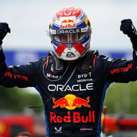 Verstappen Mantém a Sua Abordagem no Canadá Apesar da Situação de Pontos de Penalização