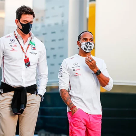Toto Wolff alerta sobre não desvalorizar Lewis Hamilton após mudança para a Ferrari