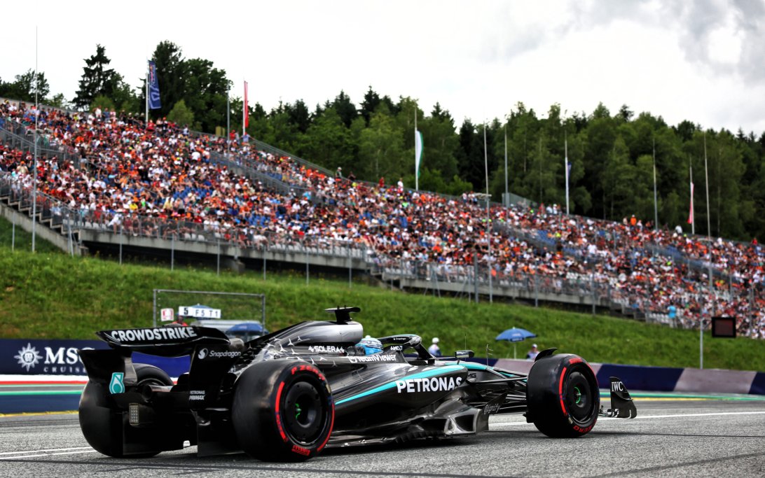 Preview GP da Áustria: Russell Lidera Primeiro Treino Livre com Destaque para Alex Dunne