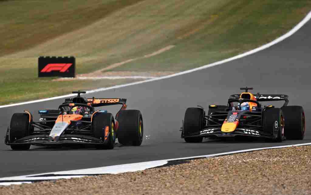Preview Verstappen e Horner Críticos em Relação à Penalização de Piastri em Silverstone