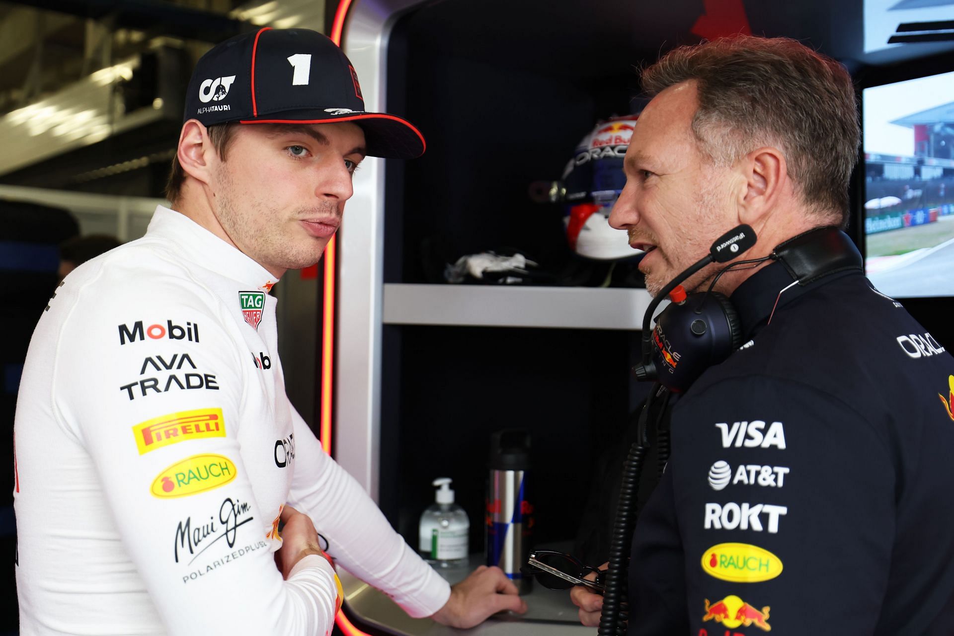 Preview O futuro de Max Verstappen na Red Bull após a saída de Christian Horner