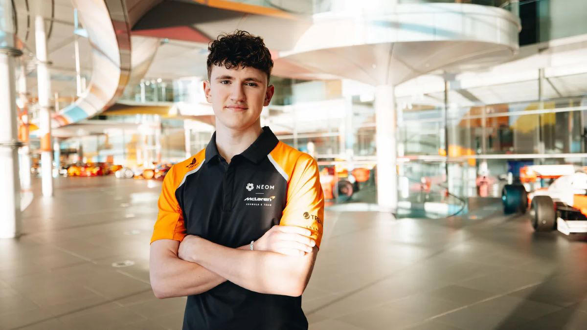 Preview Alex Dunne: A Mudança no Mercado de Pilotos da F1 Após Saída da McLaren e Interesse da Red Bull