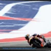 MotoGP EUA: Pedro Acosta Surpreende e Lidera FP1 Após Queda de Marc Márquez