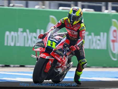 Capacete de Homenagem a Senna para Piloto Brasileiro de MotoGP Antes da Corrida em Casa