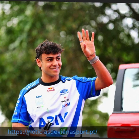 Super talento britânico Arvid Lindblad em duelo com os campeões de F1 Hamilton e Verstappen: ‘Muito especial!’