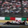 Haas удивляет на старте сезона 2026: Bearman лидирует в неожиданном рывке из середины пелотона