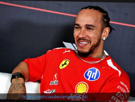 Льюис Хэмилтон остается в деле в апреле с тестами Ferrari