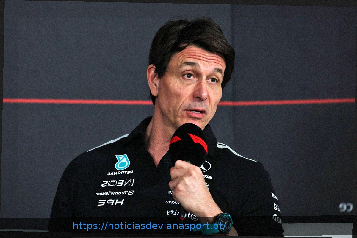 Preview Как Хэмилтон и Росберг довели Тото Вольффа до того, что он их «уволил»