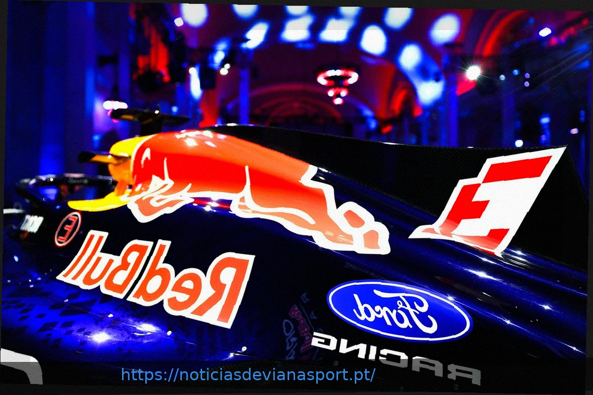 Preview Ford Aporta o Amor pelo V8 na F1 em Meio a Mudanças na Estratégia de Carros de Rua